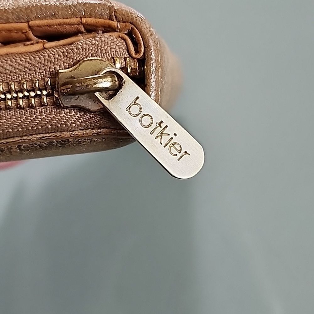 Botkier Wallet  - Picture 3 of 9